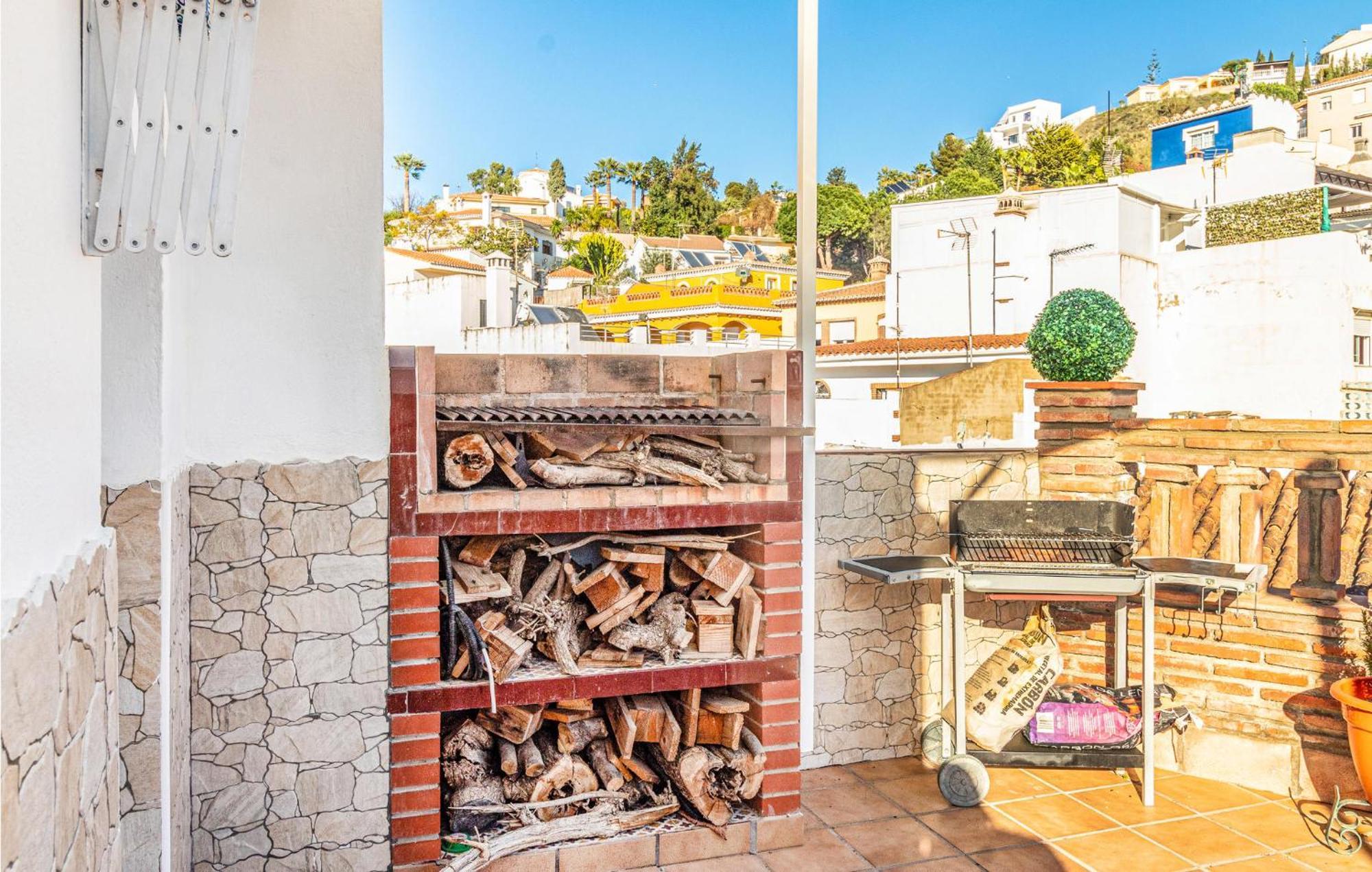 Stunning Home In Mlaga With 2 Bedrooms And Wifi Malaga Exterior photo